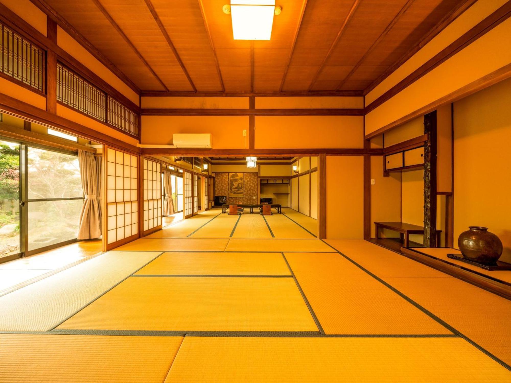 Ooedo Onsen Monogatari Hotel Ranpu Hirado Exterior foto